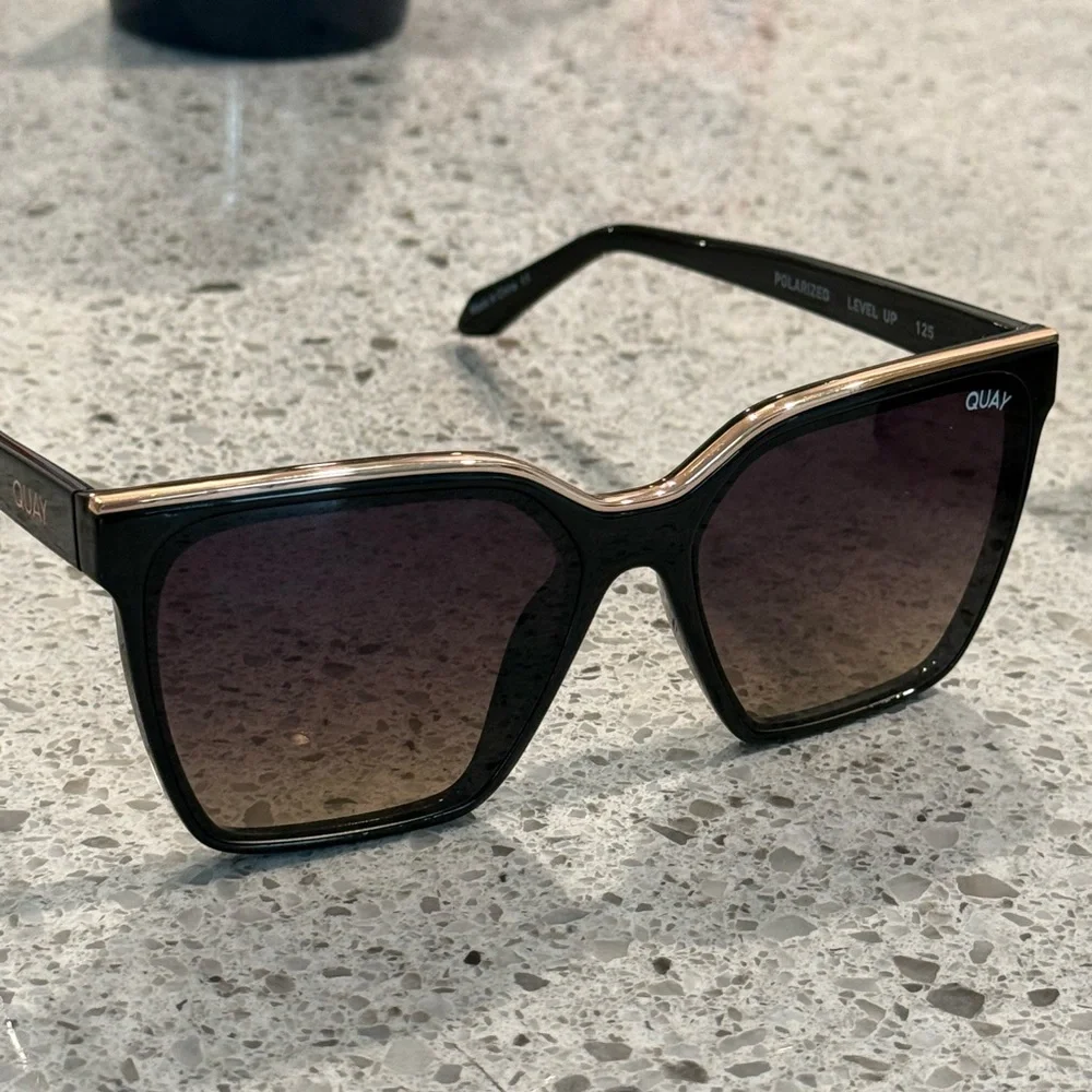 Best selling Quay Black/Gold Polarized sunglasses